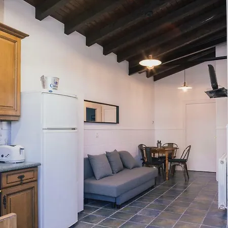 Makala Apartamentuak Villa *