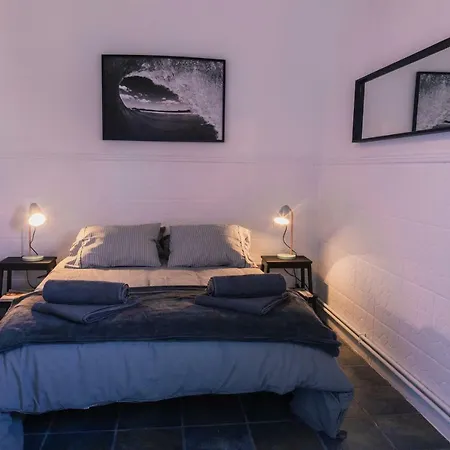 Makala Apartamentuak Villa *